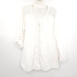 Chico's womens linen-blend crochet trim button up top Size‎ 1 (M) white roll tab